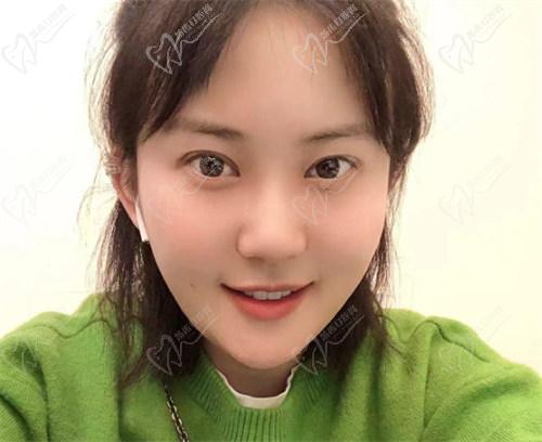 、術后1年的恢附情況：長期有效和寬度變化