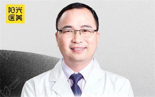 李康勇